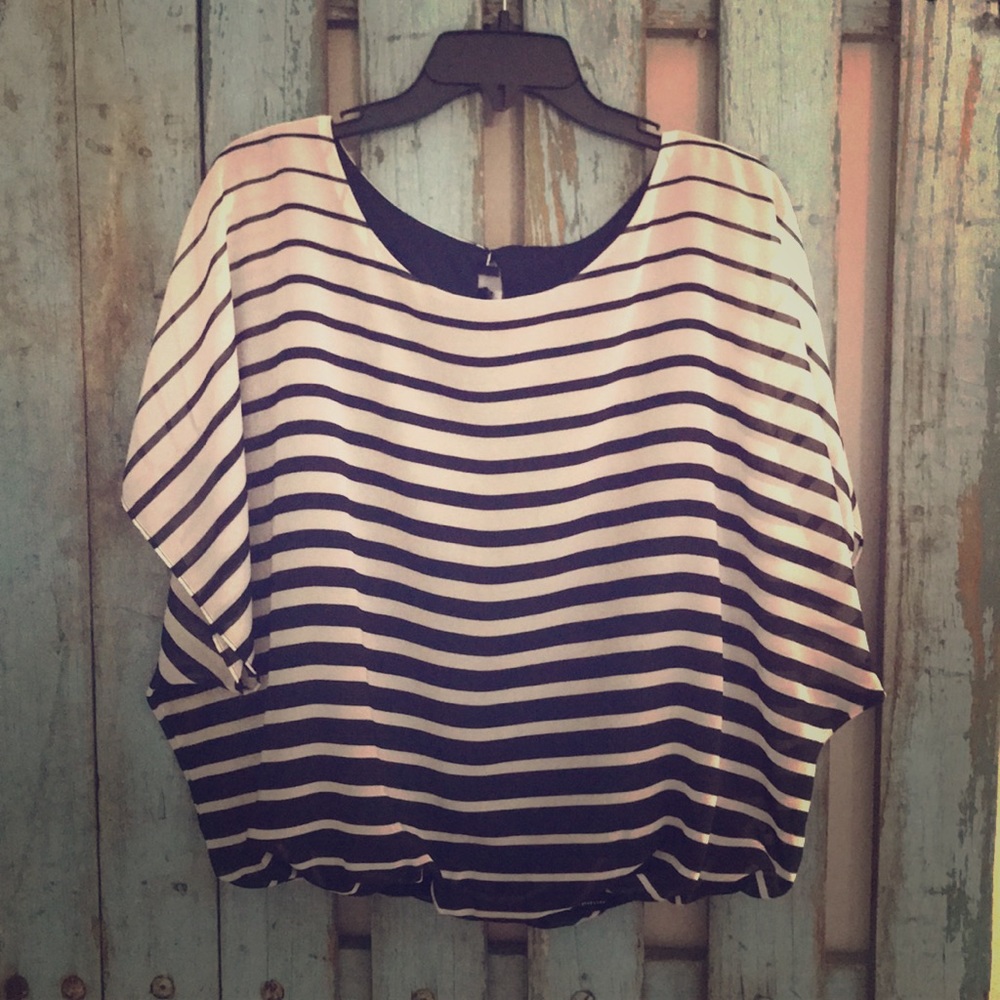Black & White blouse M